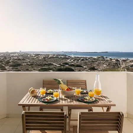 Baleal Beachfront Apartamento